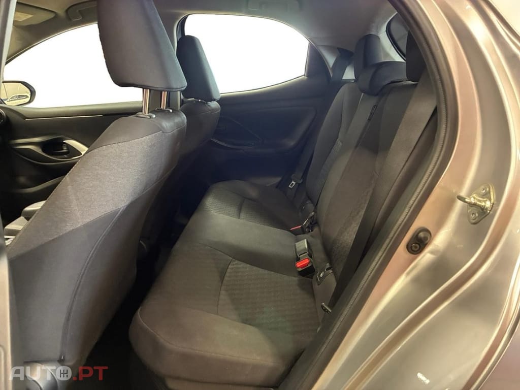 Toyota Yaris 1.5 HDF Dynamic Business  MY22