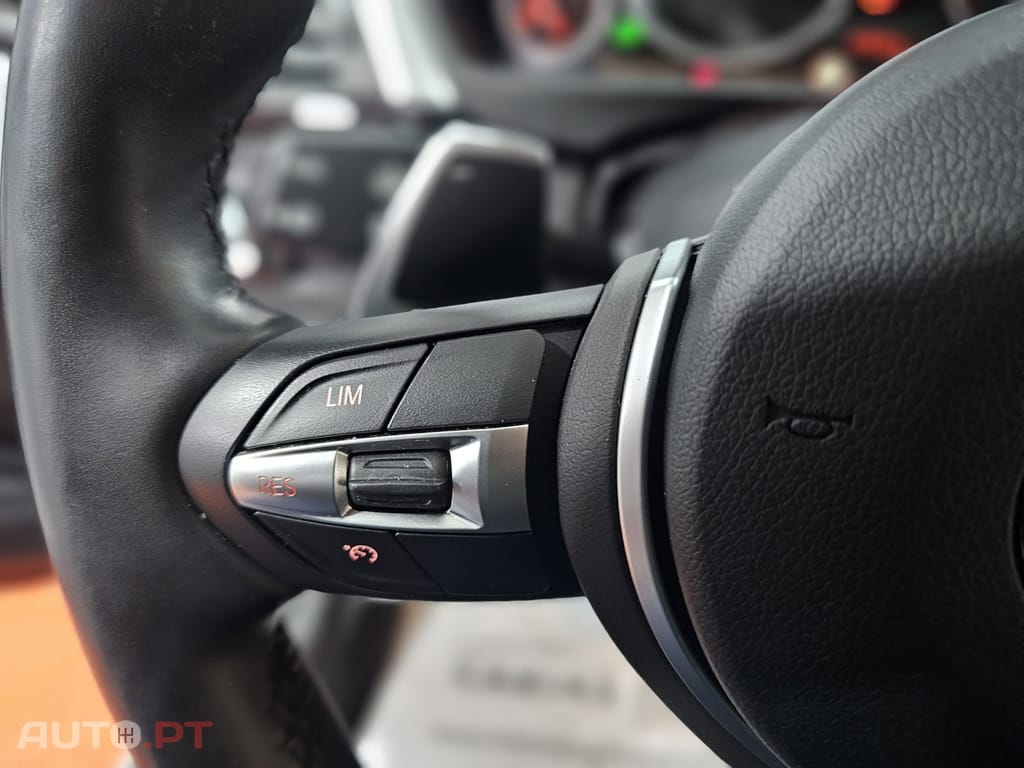 BMW 330 e iPerfomance Pack M