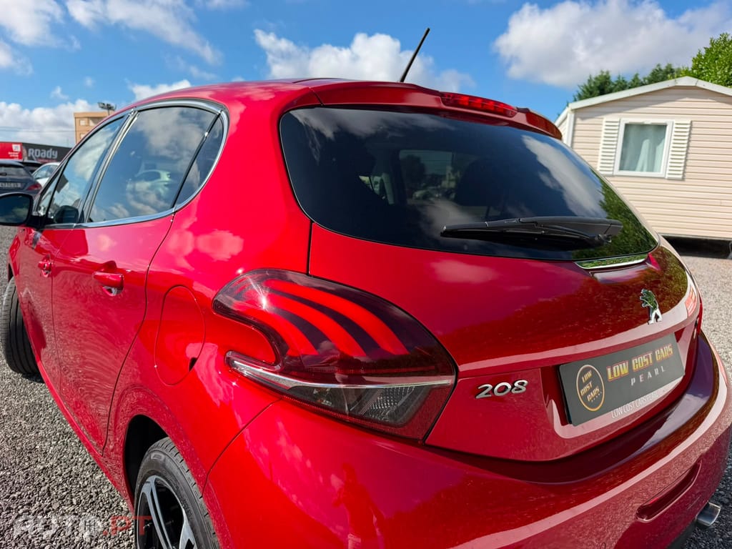 Peugeot 208 1.2 PureTech GT Line