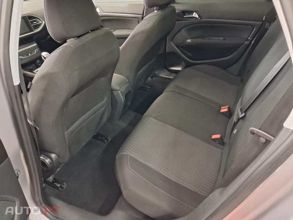 Peugeot 308 SW 1.6 HDi e-HDi Allure J17 CVM6