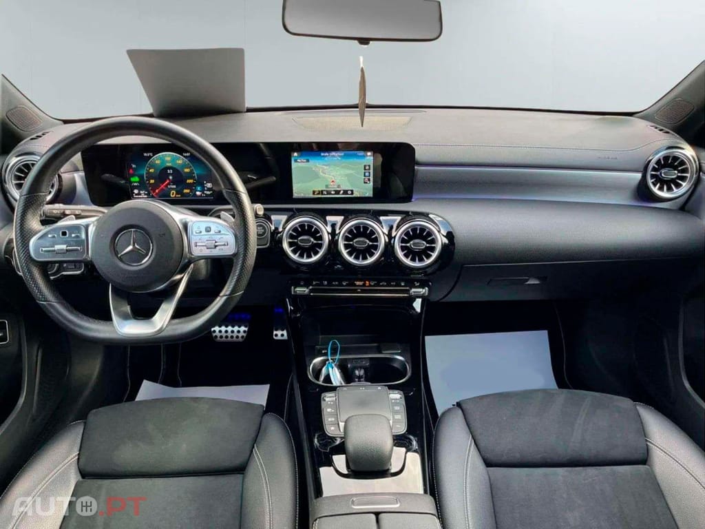 Mercedes-Benz A 250 AMG-LINE LED