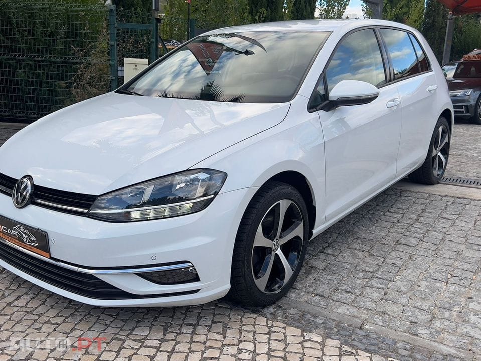 Volkswagen Golf 1.6 TDI Confortline