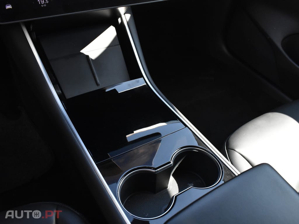 Tesla Model 3 Standard RWD Plus