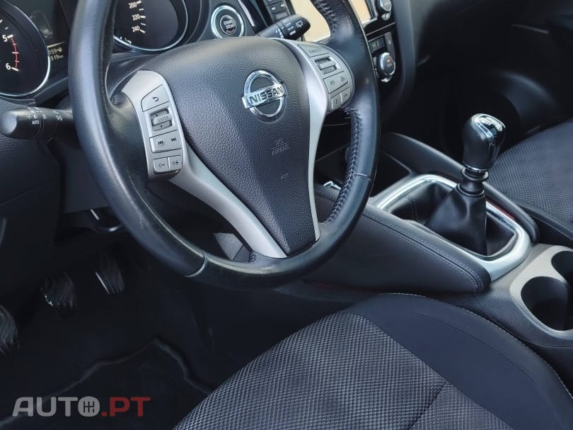 Nissan Qashqai 1.5 dCi N-Connecta