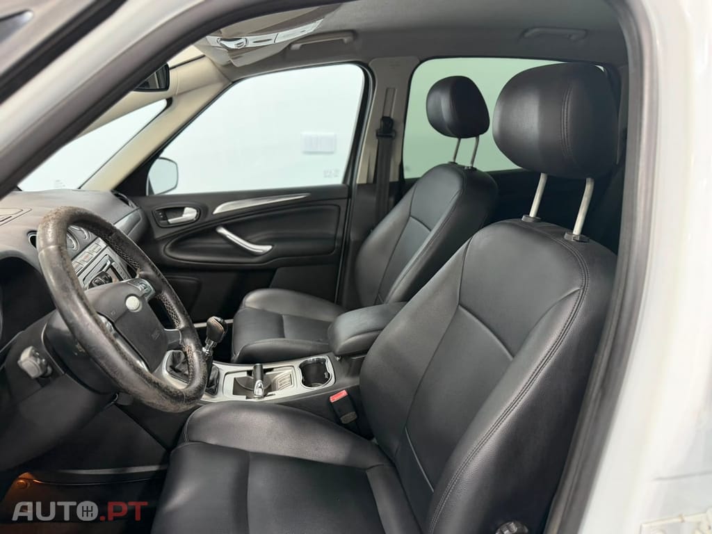 Ford S-Max 2.0 TDCi Titanium 7L