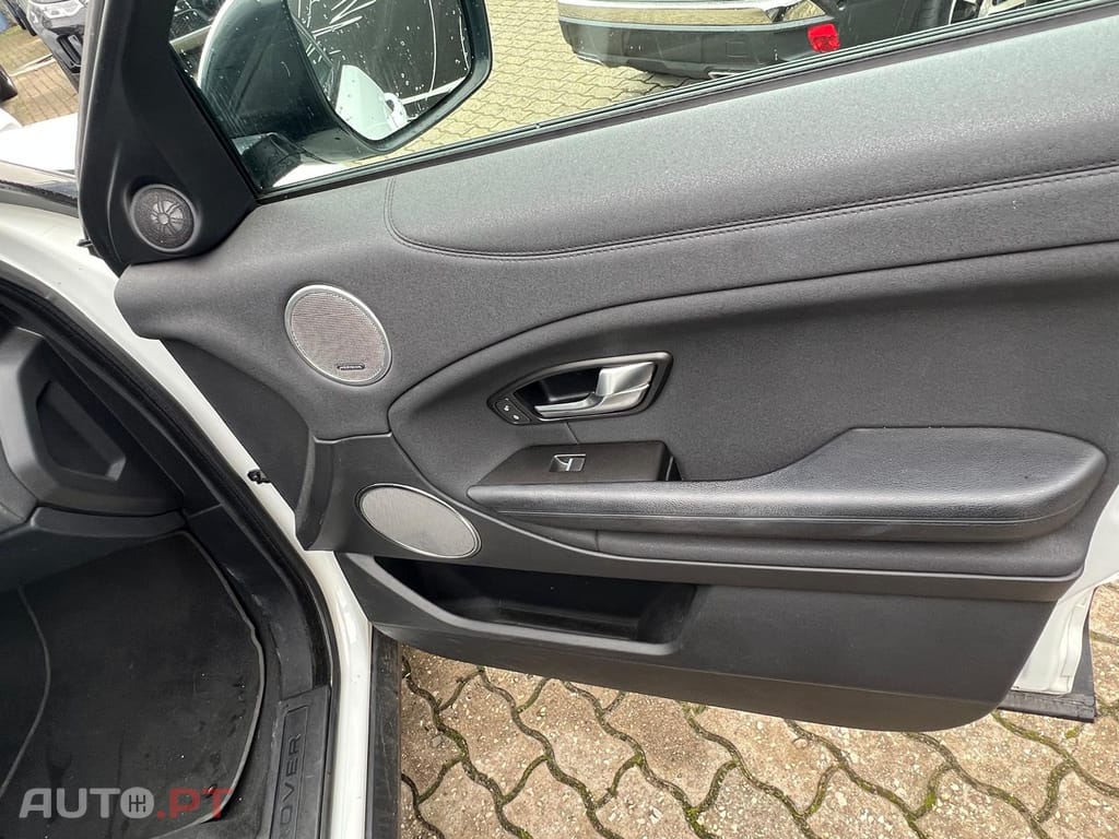 Land Rover Evoque D240 HSE