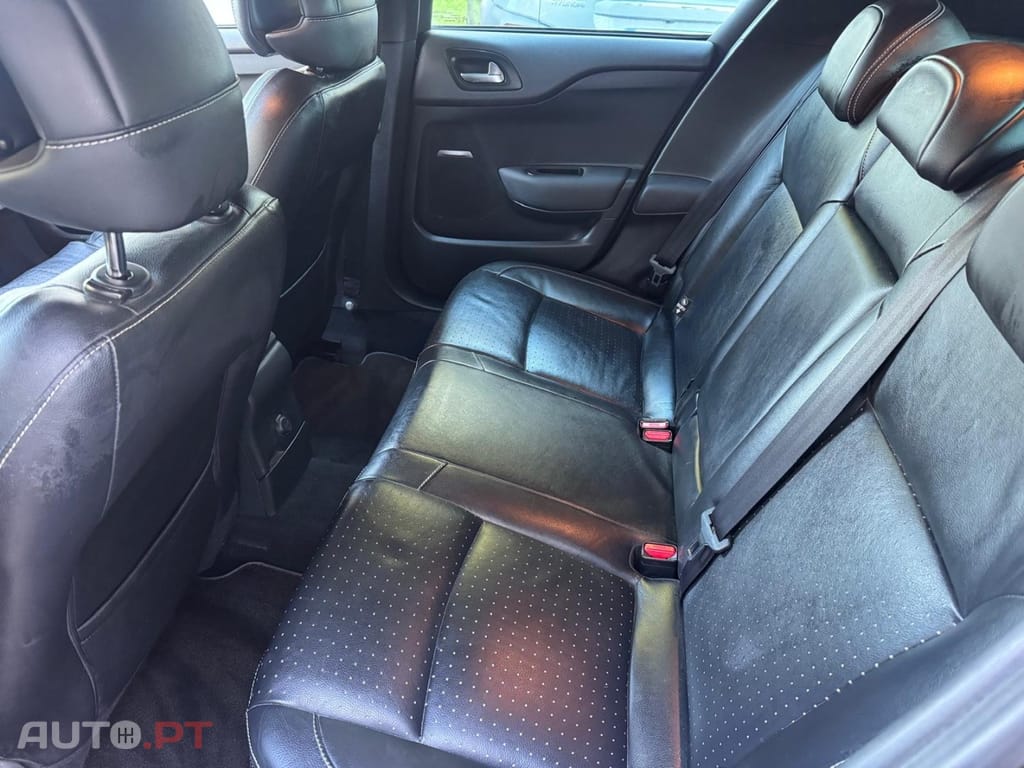 Citroen DS4 1.6 e-HDi So Chic CMP6