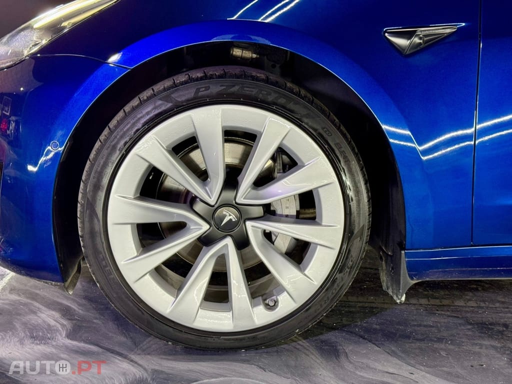 Tesla Model 3 Tração Traseira