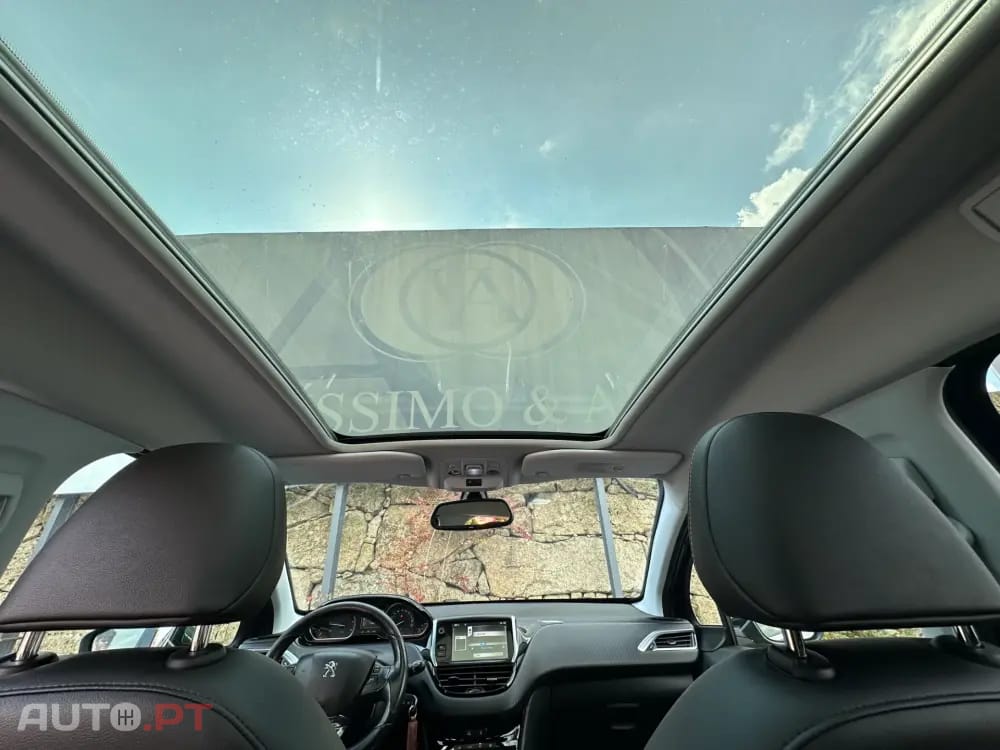 Peugeot 2008 1.6 e-HDi Allure