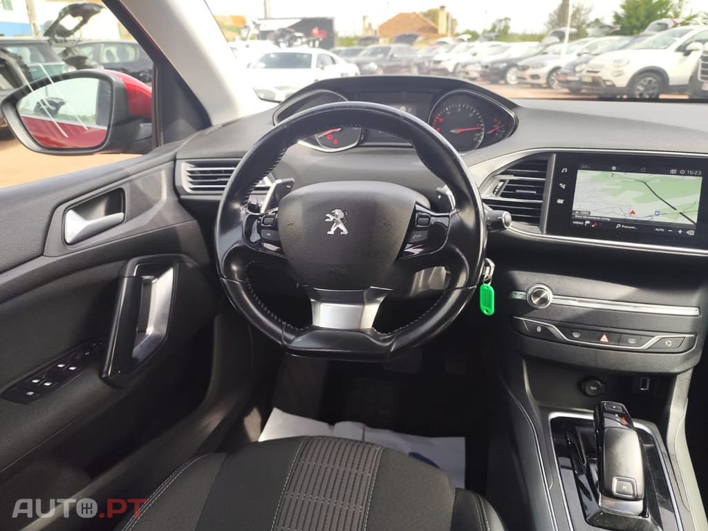 Peugeot 308 1.5 BlueHDi Allure EAT8