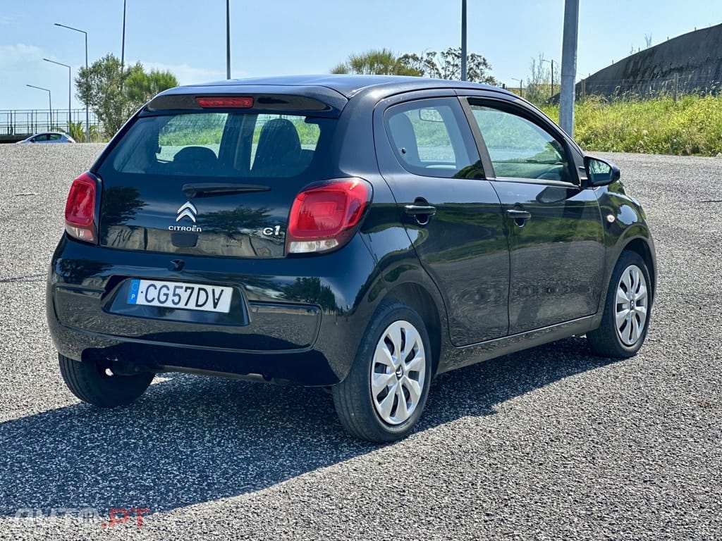 Citroen C1 1.2 VTi Shine