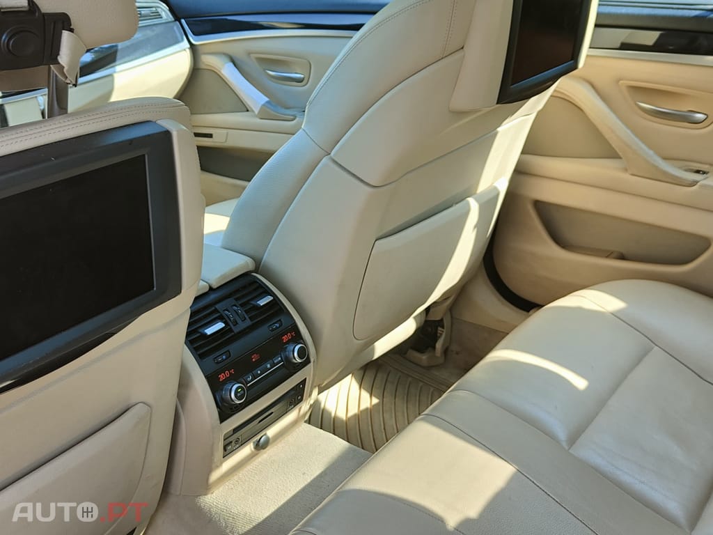 BMW 520 520d Luxury BluePerformance Bose Sport Auto