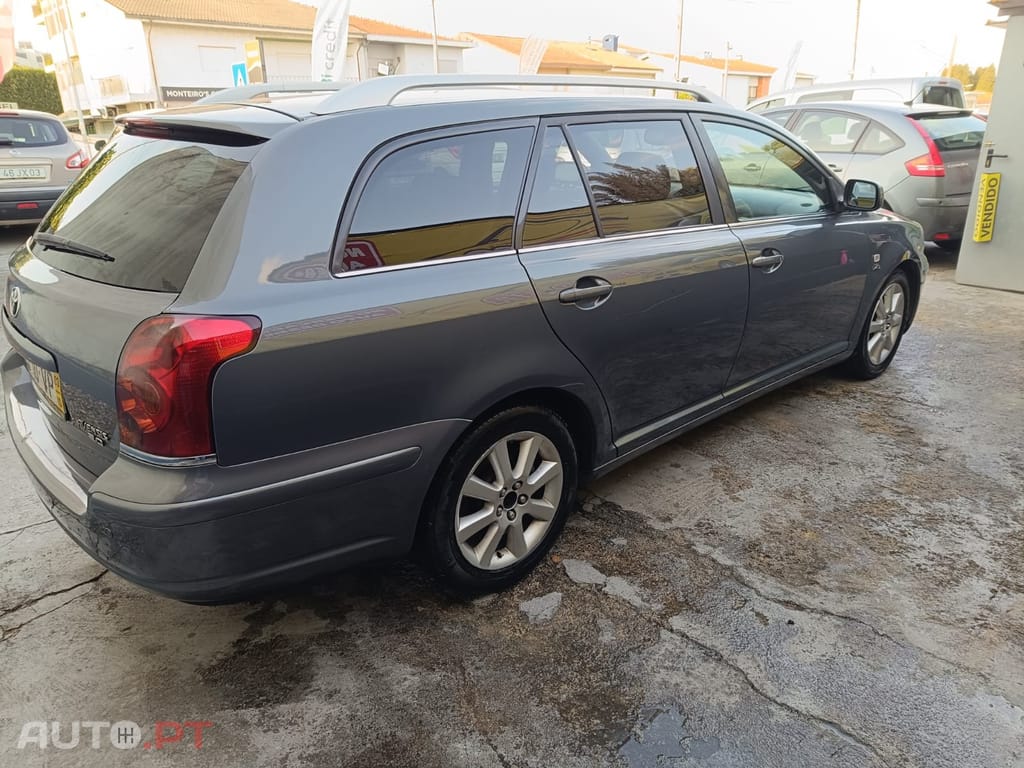 Toyota Avensis LB 2.0 D-4D Sol