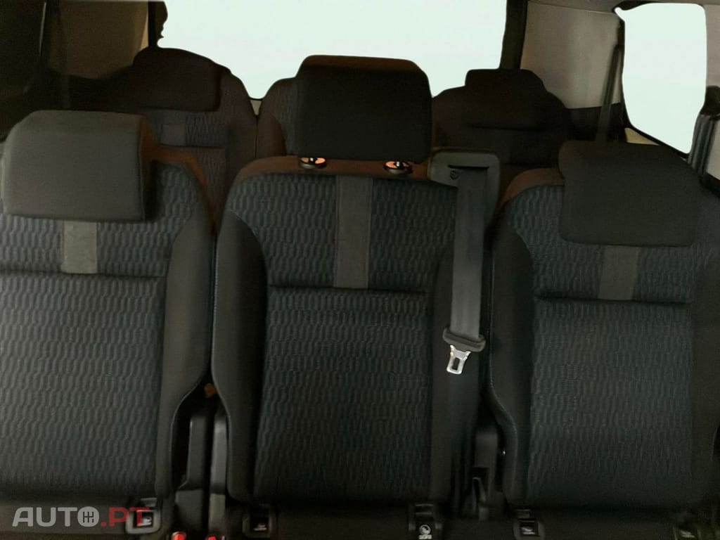 Peugeot Traveller 2.0 BlueHDi L2H1 Standard