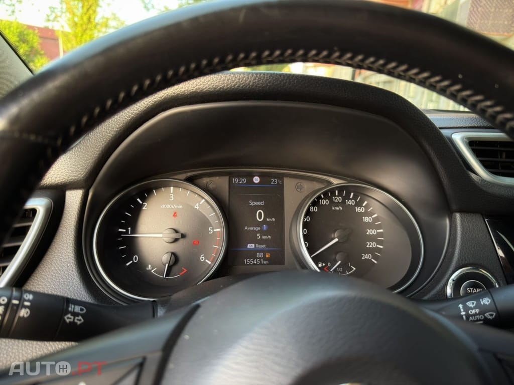 Nissan Qashqai 1.5 dCi N-Connecta J18