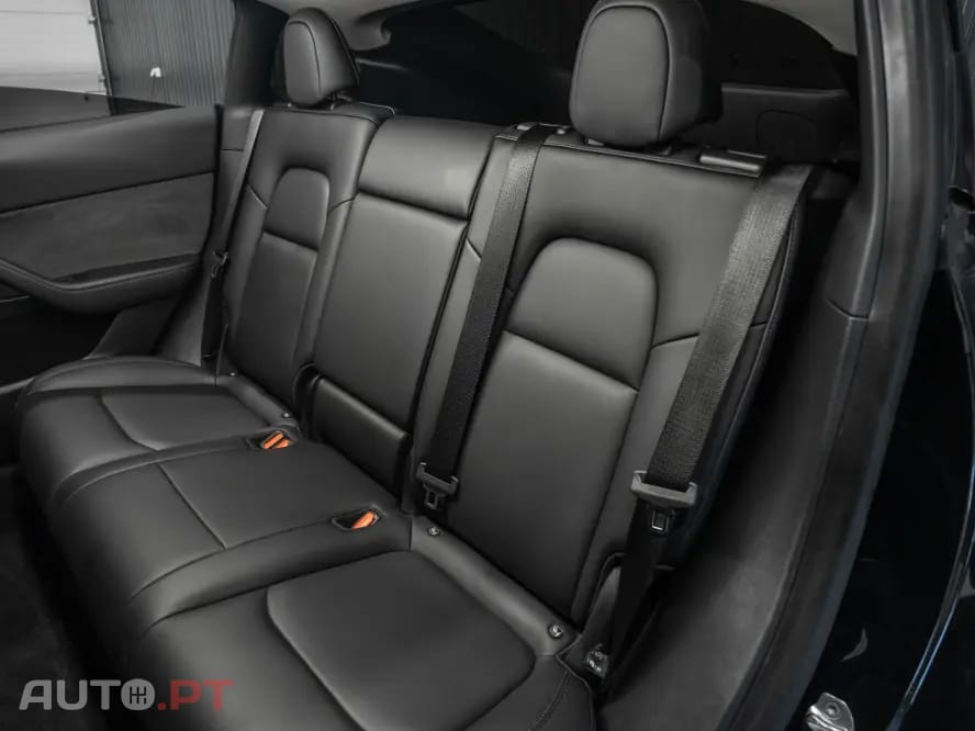 Tesla Model Y Long Range Dual Motor AWD