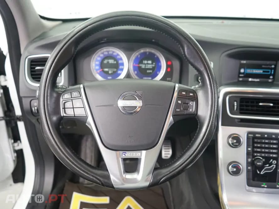 Volvo V60 1.6 D2 R-Design