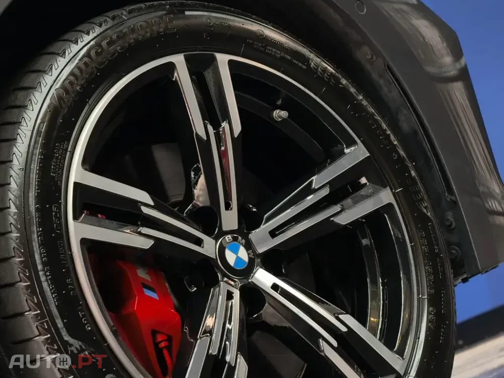 BMW 330 e Pack Desportivo M Pro Auto