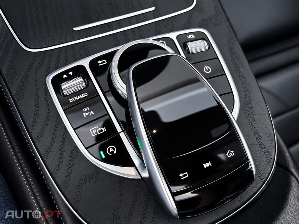 Mercedes-Benz E 220 d AMG Line Aut.