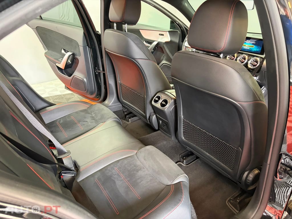 Mercedes-Benz A 250 e AMG Line