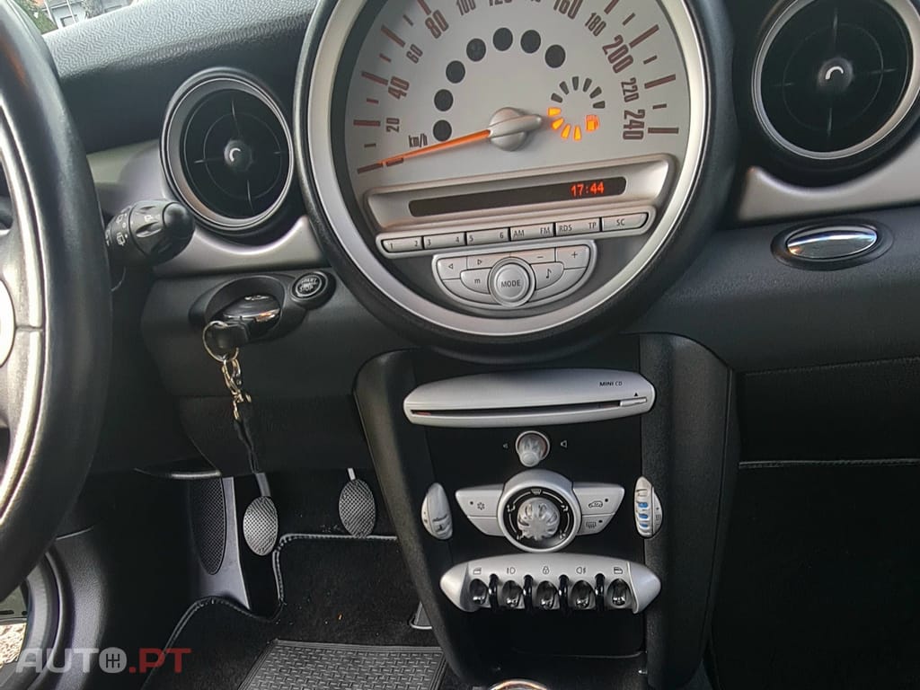 MINI Cooper Outro