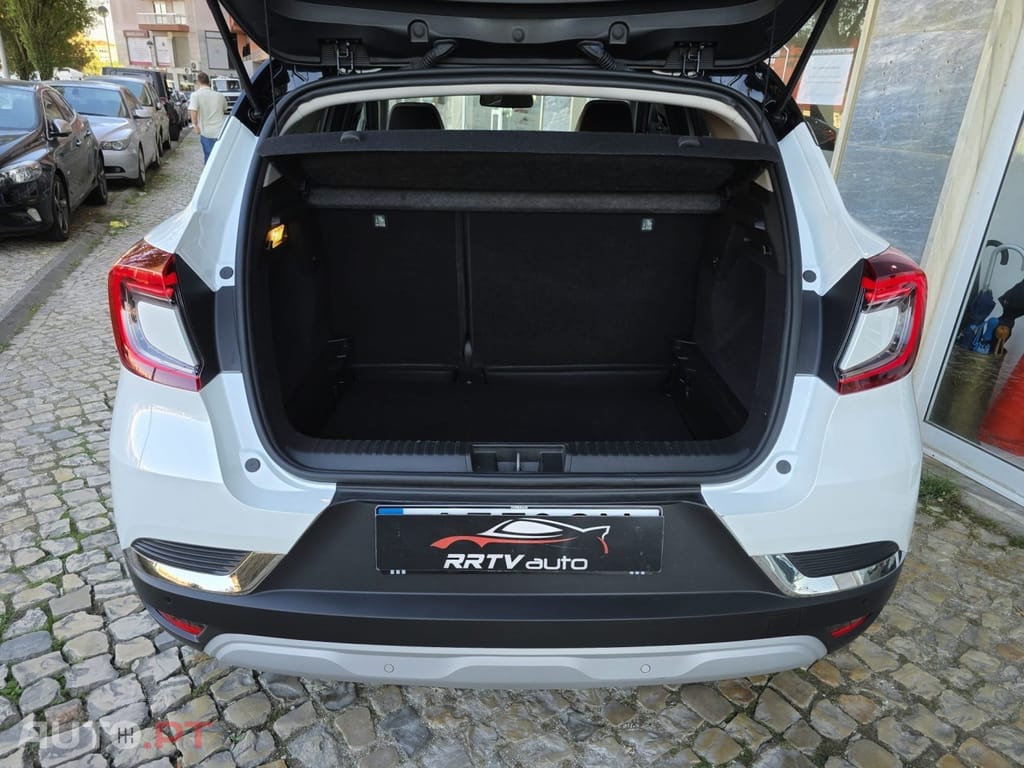 Renault Captur 1.0 TCe Techno Bi-Fuel