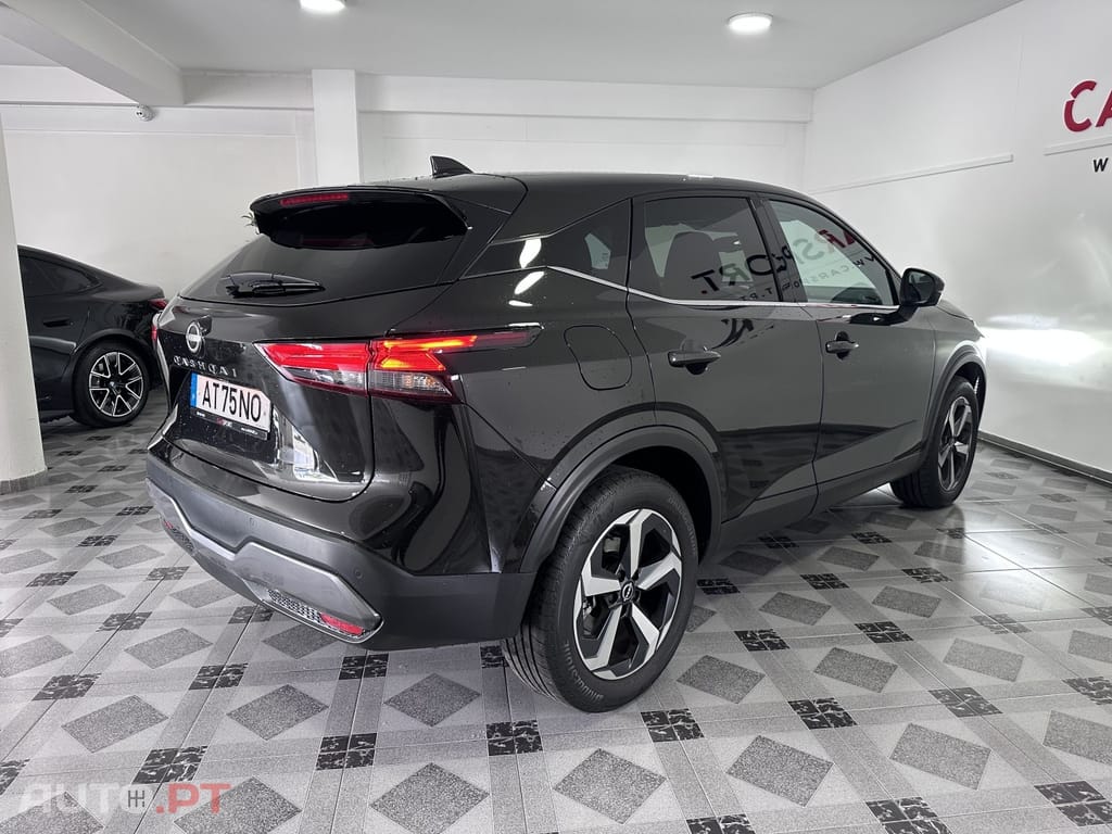 Nissan Qashqai 1.3 DIG-T N-Connecta LED Xtronic