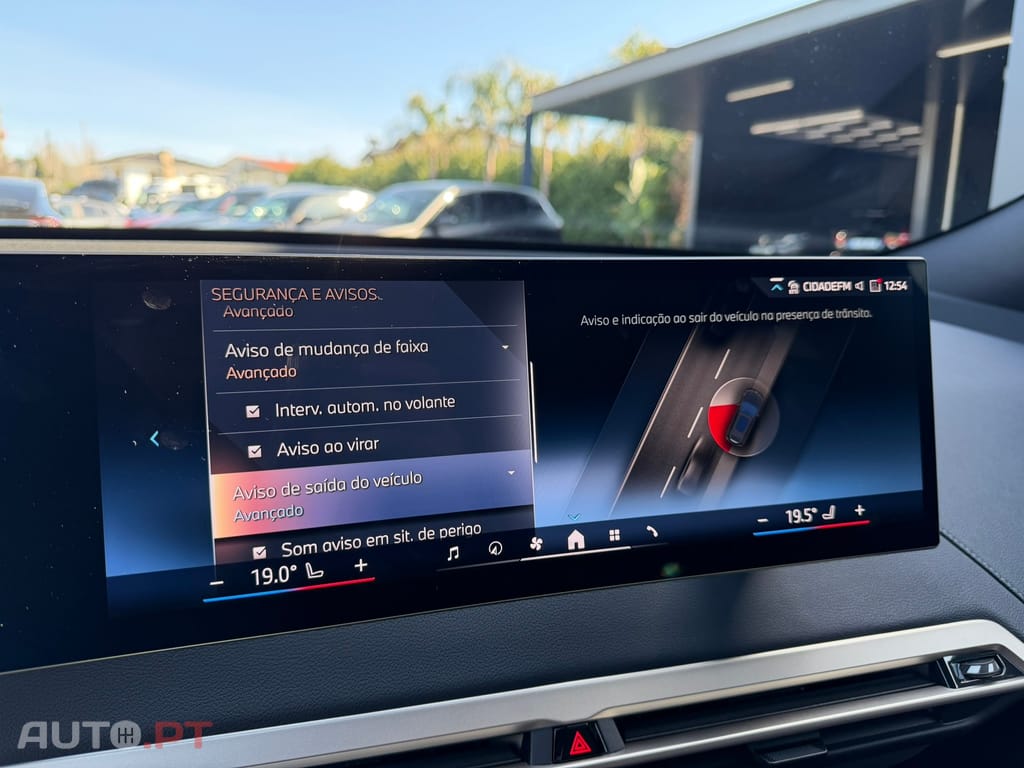 BMW iX xDrive 40 Pack Desportivo