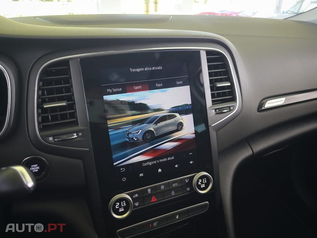 Renault Mégane TCe 300 GPF EDC R.S. TROPHY