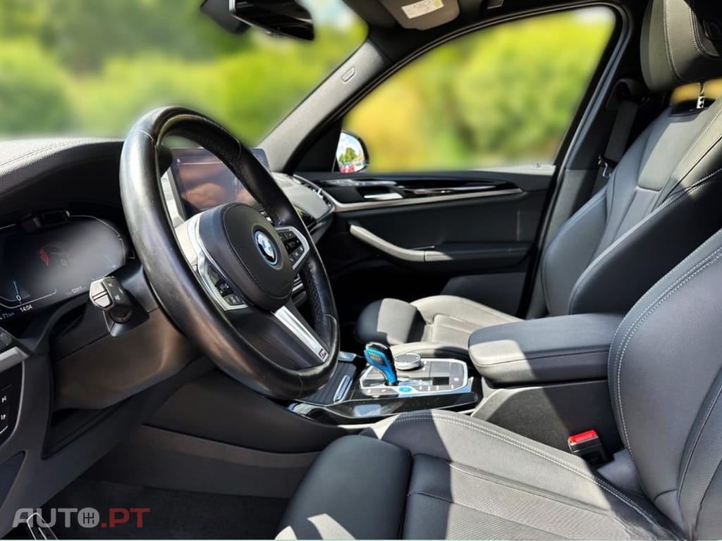 BMW iX3 M Sport Inspiring