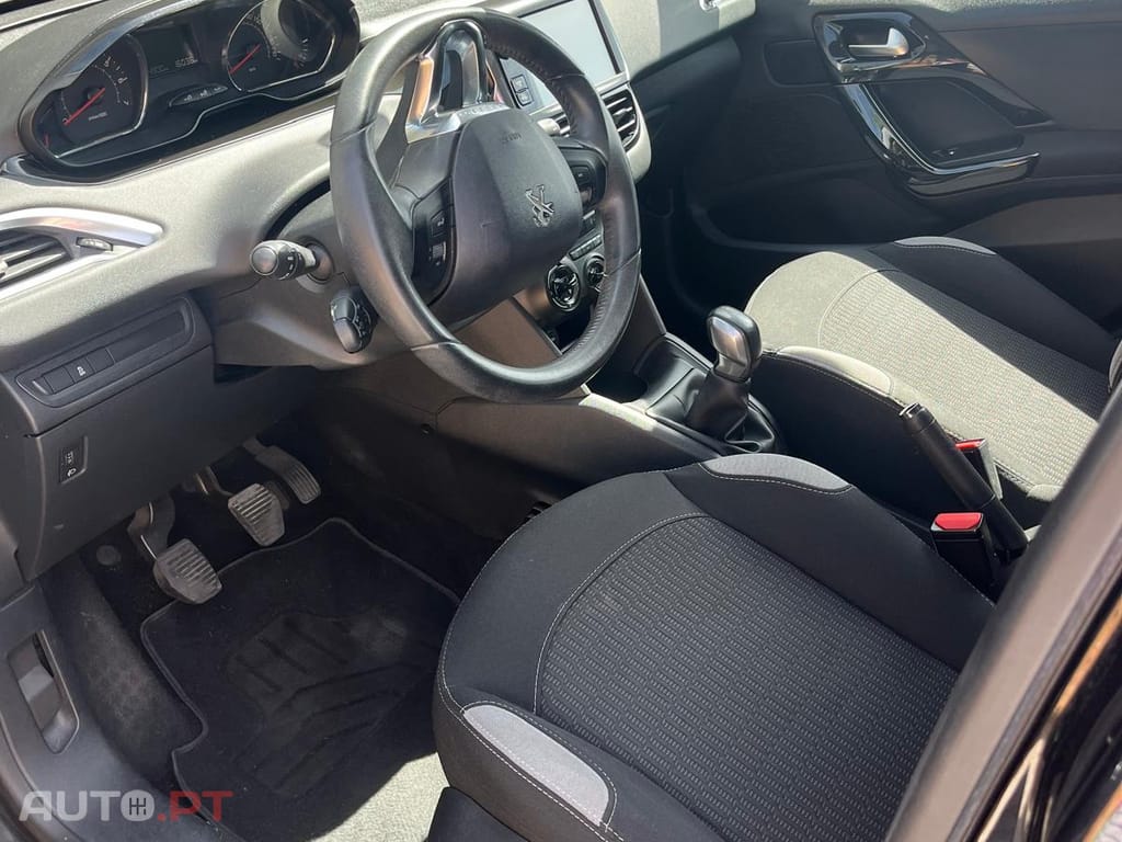 Peugeot 208 Style