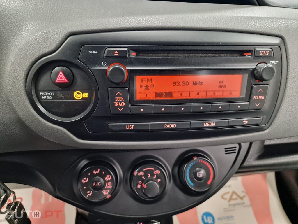 Toyota Yaris BIZZ 1.4 D-4D 90CV IVA DEDUTIVEL