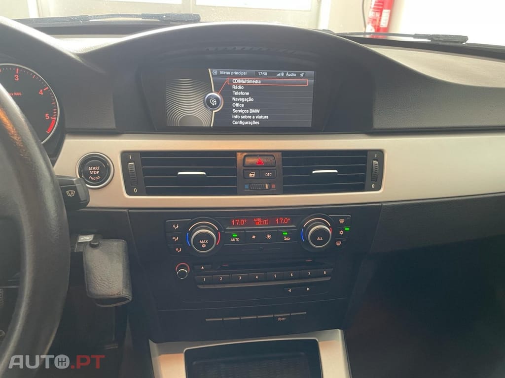 BMW 318 d Navigation Sport