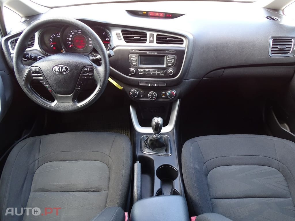 Kia Ceed 1.6 CRDi Urban