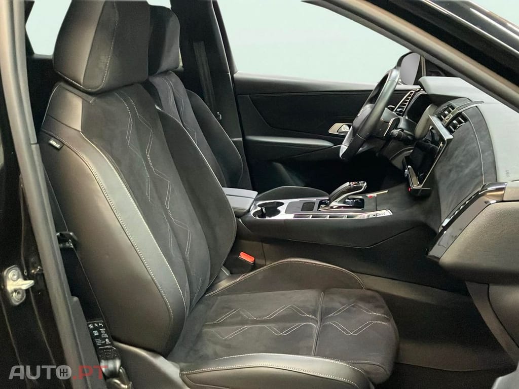 DS DS7 Crossback E-Tense Performance Line+ EAT8