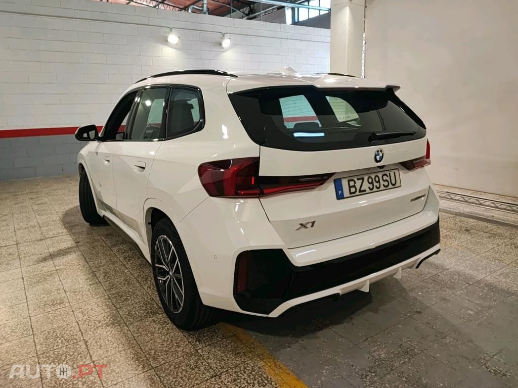 BMW X1 sDrive18d Pack Desportivo M