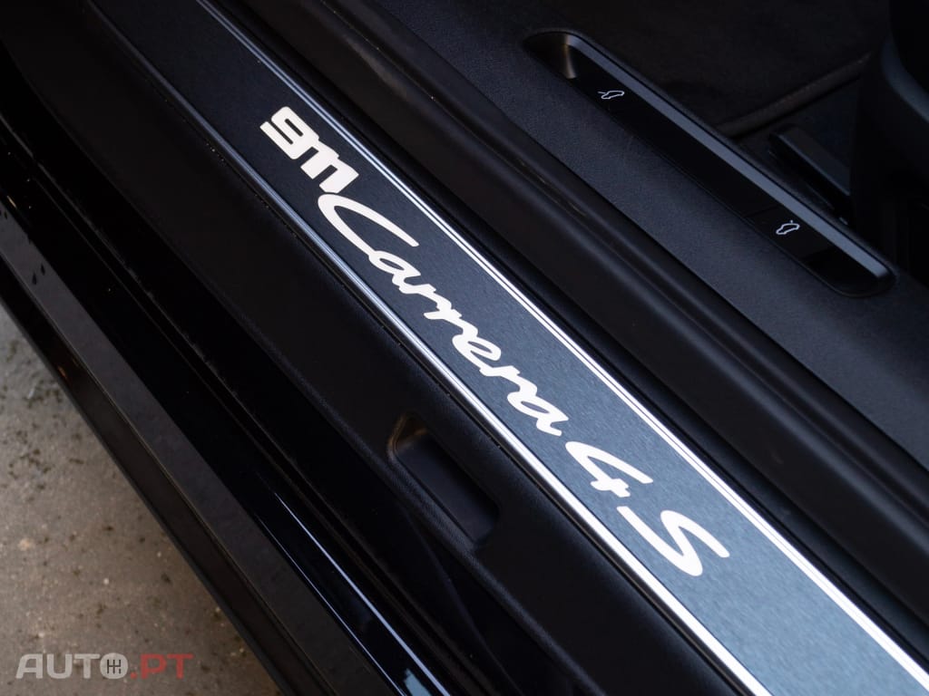 Porsche 992 Carrera 4S PDK