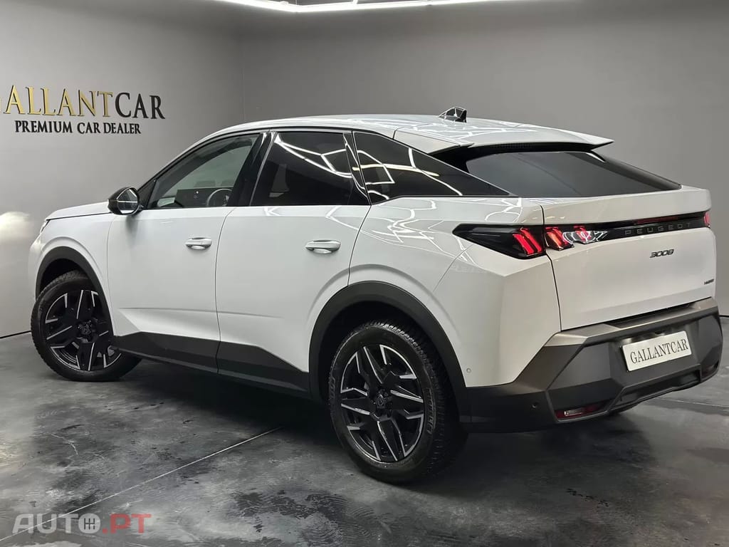 Peugeot 3008 1.2 Hybrid Allure Pack e-DCS6