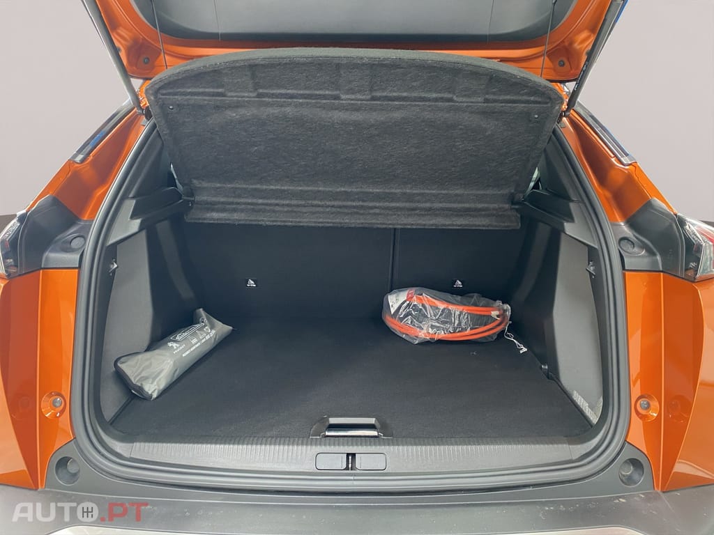 Peugeot E-2008 50 kWh GT