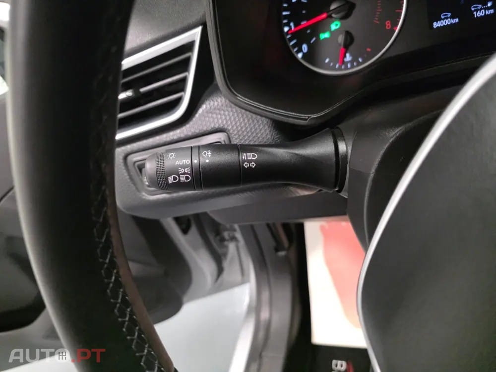 Renault Clio 1.0 TCe Evolution — fotografia 92