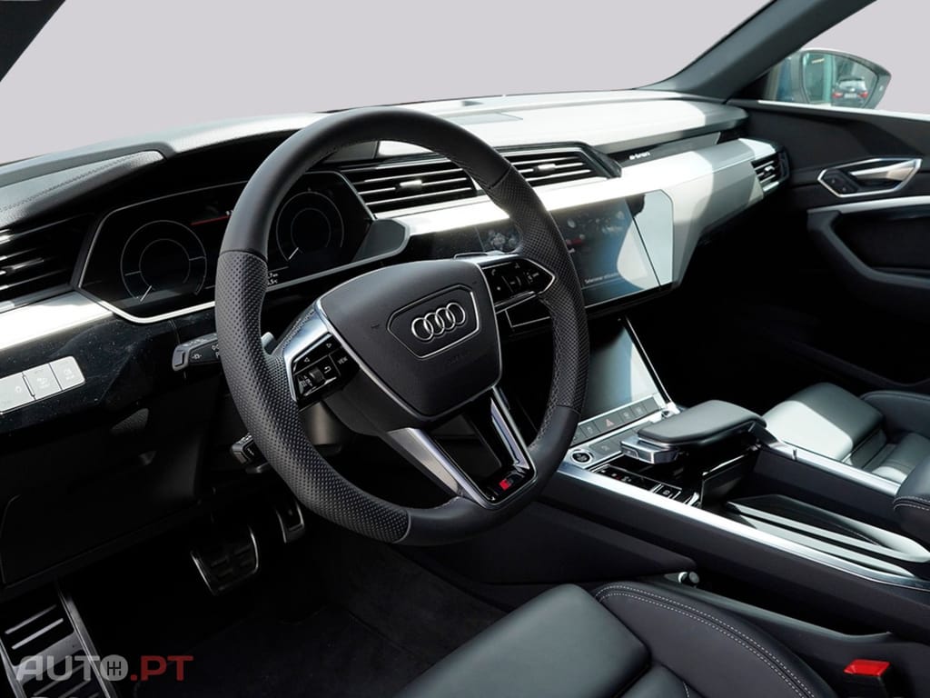 Audi Q8 E-Tron Sb 50 Quattro S Line I.V.A DEDUTÍVEL