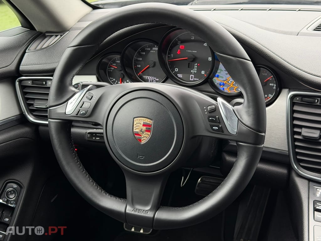 Porsche Panamera Standard