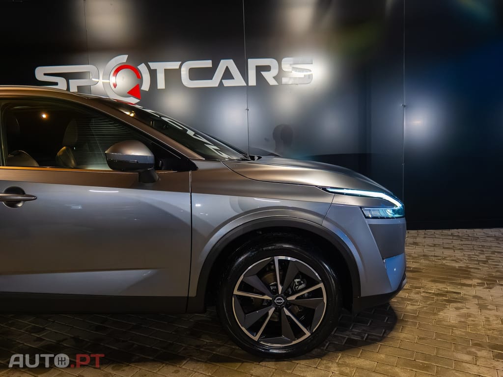 Nissan Qashqai 1.3 DIG-T Tekna SKY