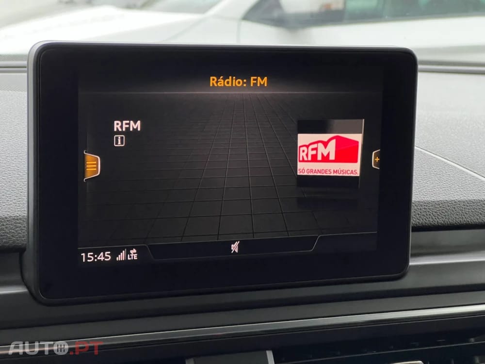 Audi A4 Avant 2.0 TDI Business Line