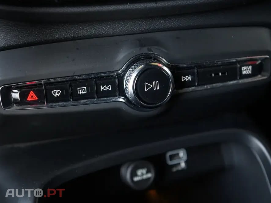 Volvo XC40 1.5 T2 Plus Dark Auto