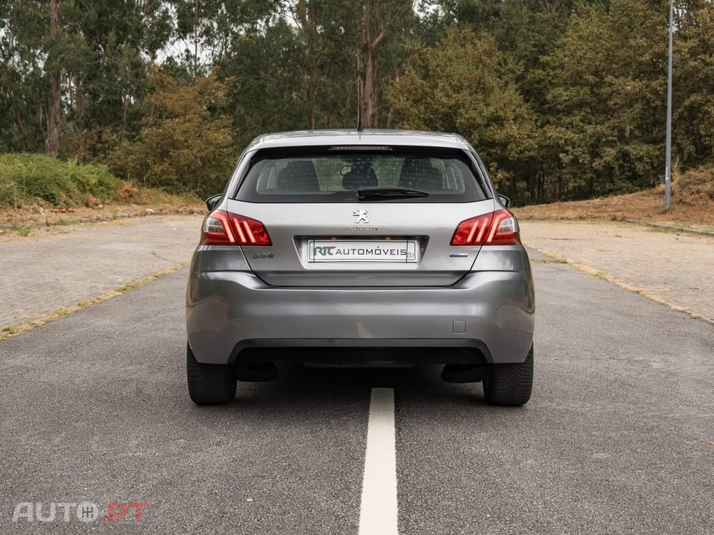 Peugeot 308 1.2 PureTech Allure J17