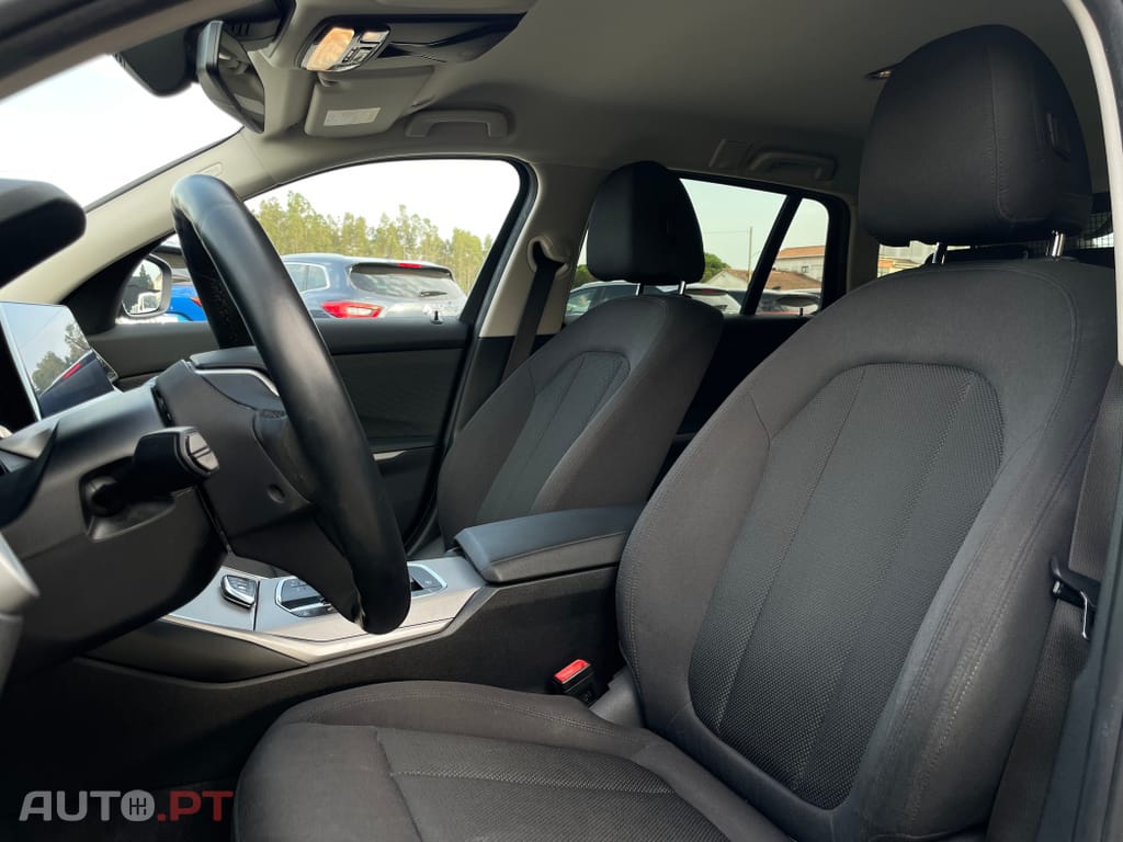 BMW 330 e Touring Corporate Edition Auto