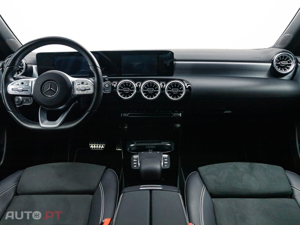 Mercedes-Benz A 250 e AMG Line