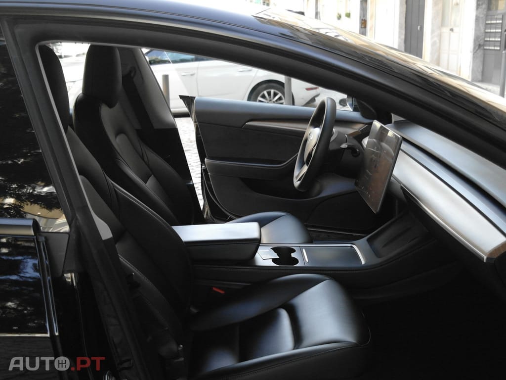 Tesla Model 3 Long Range Tração Traseira