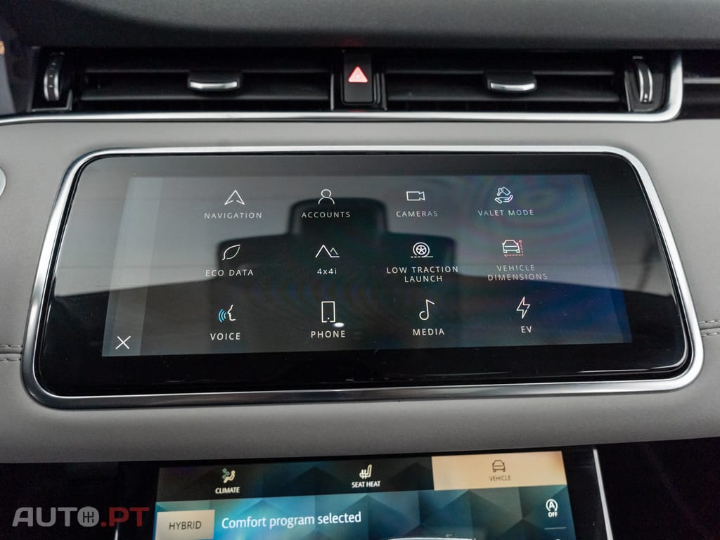 Land Rover Evoque 1.5 P300e AWD R-Dynamic S Auto